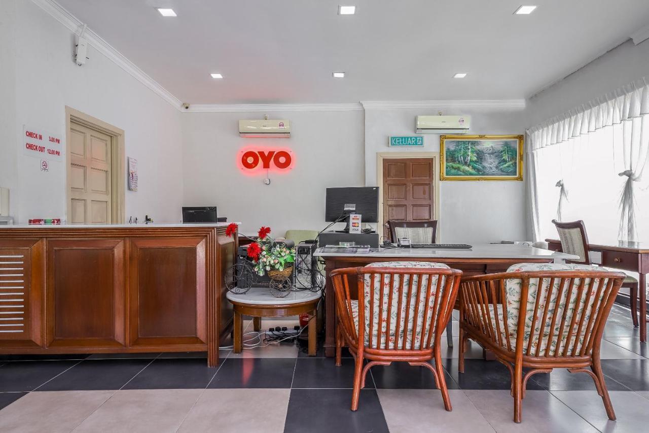 Oyo 89679 Dream Garden Resort Ayer Hangat Extérieur photo