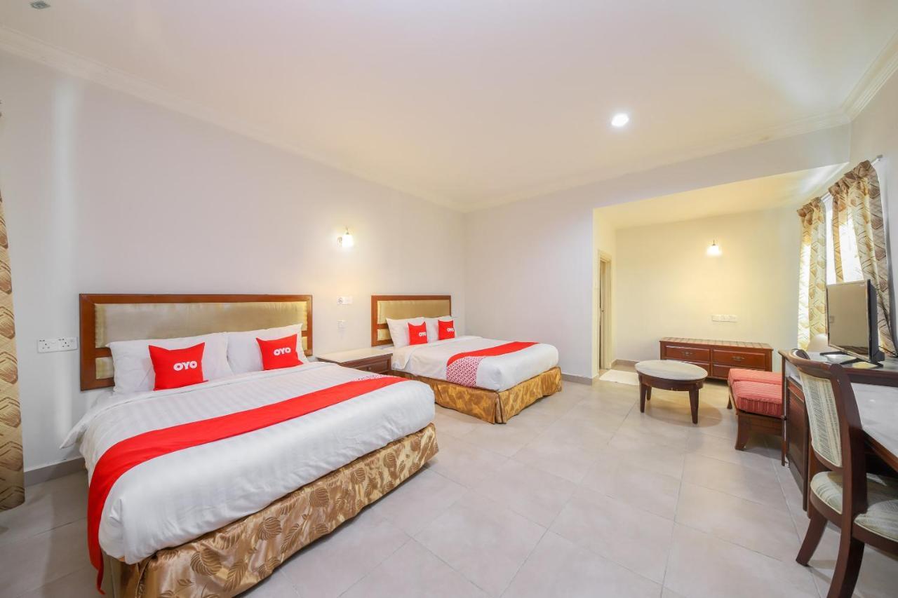 Oyo 89679 Dream Garden Resort Ayer Hangat Extérieur photo