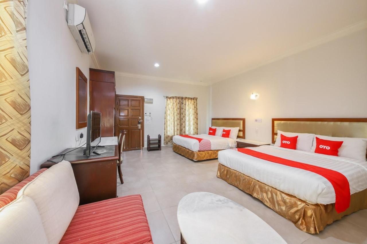 Oyo 89679 Dream Garden Resort Ayer Hangat Extérieur photo