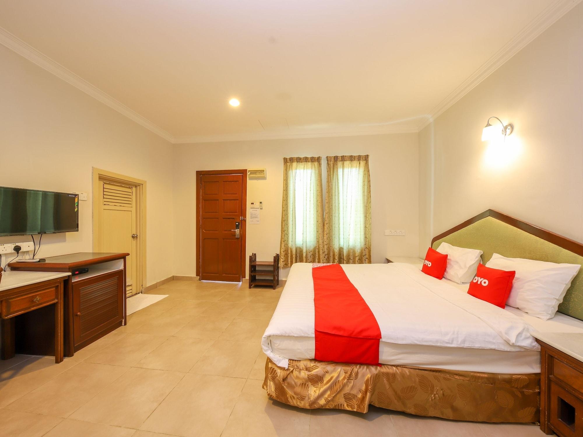 Oyo 89679 Dream Garden Resort Ayer Hangat Extérieur photo