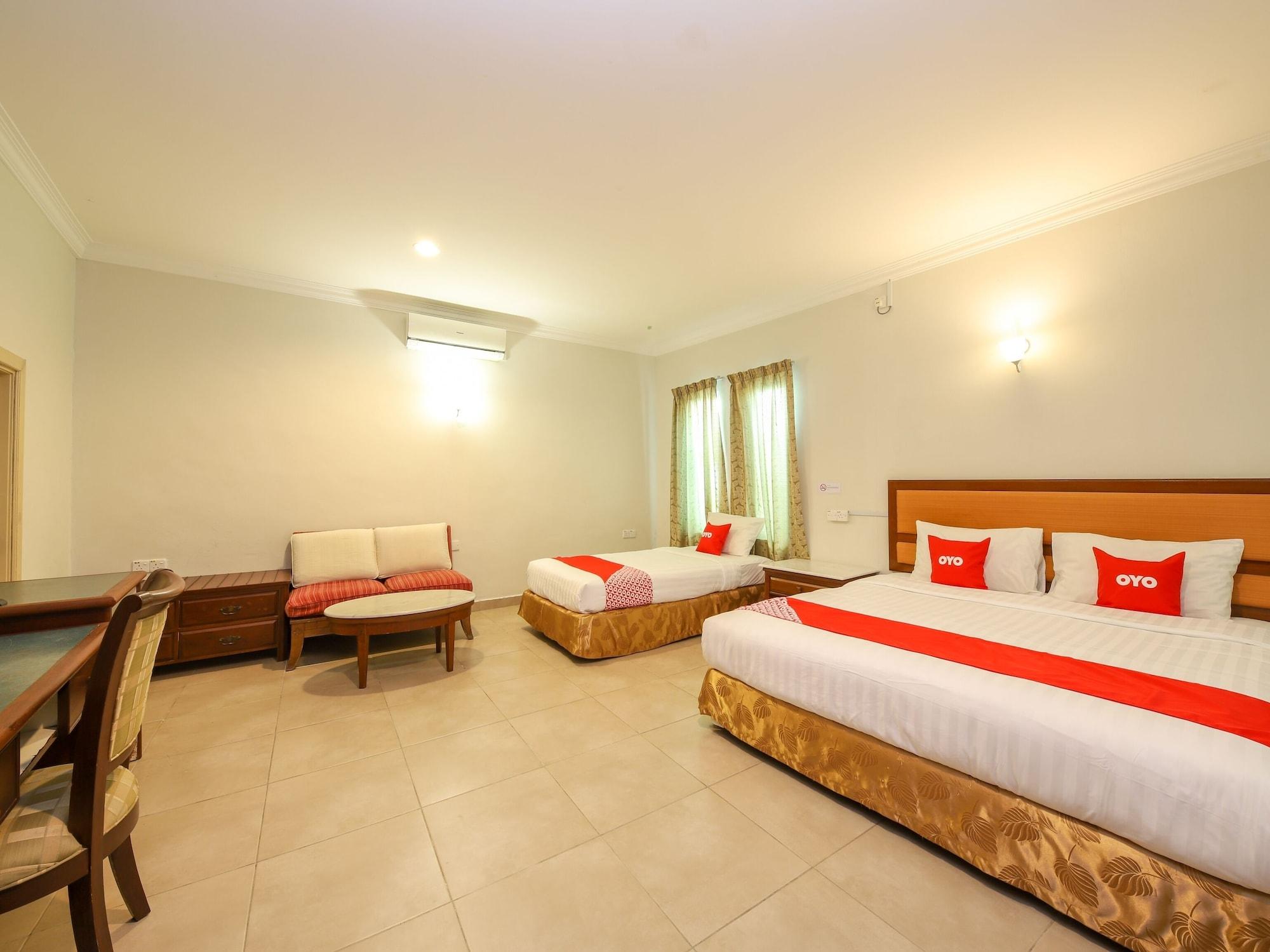 Oyo 89679 Dream Garden Resort Ayer Hangat Extérieur photo